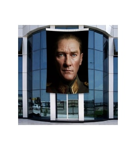 Mavi Gözlü Atatürk Yakın Çekim Portre Poster Bayrak Raşel Kumal 4x6 metre ATA67