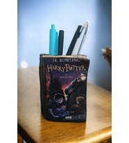 Harry Potter ve Felsefe Taşı Kitabı Şeklindeki Kalemlik 10x8 cm