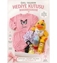 Kişiye Özel İsim Baskılı Bebek Hediye Kutusu – Sarı Peluş Ördekli Yenidoğan