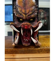 Book Nook Predator Kitap Tutucu Kitaplık Aksesuarı Avcı Film Figürü