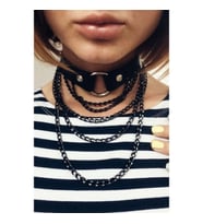 Siyah Zincir Detaylı Deri Choker (Kırmızı)