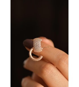 Zirkon Taşlı Rose Beş Sıra Tamtur Halka Model Çivili Gümüş Küpe