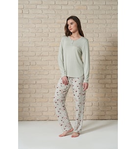 Kadın Düğme Detaylı  Alt Kısmı Çiçek Desenli Uzun Kollu Pijama Takımı (Renksiz)