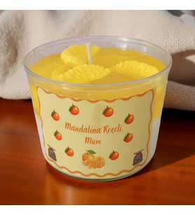 Mandalina Reçel Mum  Mandalina Kokulu El Yapımı Dekoratif Soya Mum (Sarı-Beyaz)