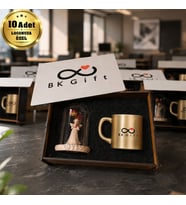 Logonuza Özel 10 Adet Kutulu Gold Fincan ve Aşk Perisi Fanus Seti – Ahşap Kutulu Kurumsal Hediye Seti