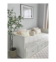 Bahar Model Divan Yatak Örtüsü – 150x230 cm – Krem Nakışlı
