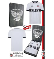 Beşiktaş Orijinal Lisanslı Nostalji Beyaz Bjk Forma + Bileklik Set Hediyelik Ahşap Kutu (Beyaz - Kırmızı)