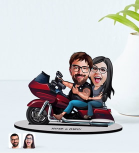 BK Gift Kişiye Özel İsimli Sevgililer Karikatürlü Ahşap Biblo Model-103