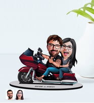 BK Gift Kişiye Özel İsimli Sevgililer Karikatürlü Ahşap Biblo Model-103