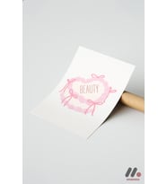 Beauty Kurdele Posteri, Çerçevesiz Yüksek Kalite Duvar Afişi - Modern Ev Dekorasyonu