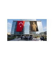 Atatürk Portre Türkiye Cumhuriyeti Kurucusu Mustafa K. Atatürk Bayrak ve Türk Bayrağı Premium Raşel Kumaş 2'li Set 10x15 metre ATA3