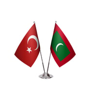 Maldivler İkili Masa Bayrağı