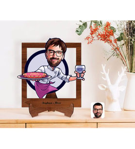 BK Gift Kişiye Özel Erkek Garson Karikatürlü Ahşap Standlı 3D Biblo-1 (Beyaz)