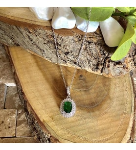Zümrüt Yeşil Taşlı Oval Anturaj Kolye (Karışık)