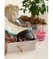 İra Beauty Besleyici, Arındırıcı & Nemlendirici Vücut Peelingi +  Kese