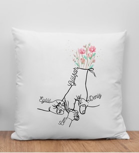 BK Gift Kişiye Özel Renkli Anne-Çocuklar El Tasarımlı Beyaz Kırlent Yastık-2, Anneye Hediye, Ev Dekorasyonu, Yeni Doğum Hediyesi