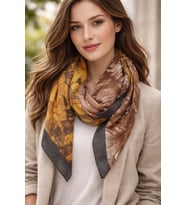 Hardal Kahverengi Çiçek Desenli Polyester Şal 90x90 cm