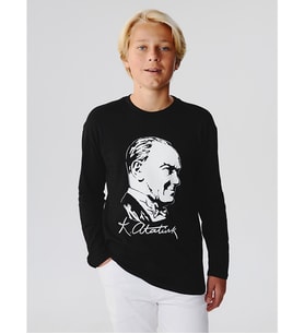 LCW Kids Siyah Bisiklet Yaka Atatürk Baskılı Erkek Çocuk Tişört
