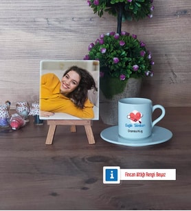 Sağlık Teknikeri Fotoğraflı Dekoratif Taş, Ahşap Altlıklı Türk Kahvesi Fincanı HediyeTıp Bayramı Hediyesi (Model 2)