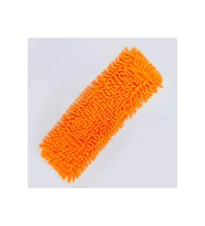 Yumuşak mikrofiber mop, 50 cm genişliğiyle temizlik kolaylığı sağlar