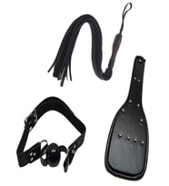 Siyah Fantazi Kırbaç Fantezi Deri Ağız Topu Fantezi Deri Şaplak + Erotik Masaj Yağı(Black Fantasy Whip Fantasy Leather Mouth Ball Fantasy Leather Spanking + Erotic Massage Oil)