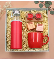 Özel Deri Kılıflı 500Ml Kırmızı Su Matarası & Kırmızı Kupa & 2'li Mum & 2'li Teashop Bitki Çayı Hediye Seti