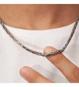 Yantra Silver 4 mm 925 Ayar Gümüş Kare Kral Kolye