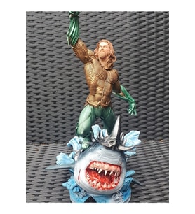 Aquaman Atlantis Hükümdarı Boyalı Figür 35 CM (MEGA BOY)