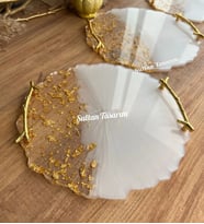 Altın Varaklı Yuvarlak Dalgalı Desenli İki Kişilik Söz Nişan Damat Epoksi Tepsisi - 24-26 Cm Çap (Altın)