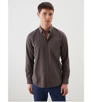 LCWAIKIKI Classic Kahverengi Regular Fit Uzun Kollu Gabardin Erkek Gömlek