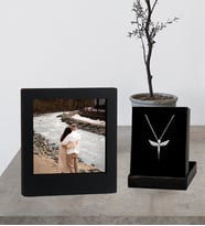 Kİşiye Özel Fotoğraflı Ahşap Çerçeve Ve Melek Kolye Set