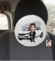 BK Gift Kişiye Özel Plakalı Erkek Kia Sportage Karikatürlü Yuvarlak Araç Koltuk Yastığı-2