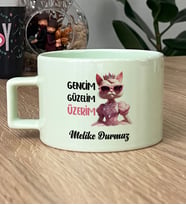 Kişiye Özel Gencim Güzelim Üzerim Hediye Pastel Fincan (Yeşil)