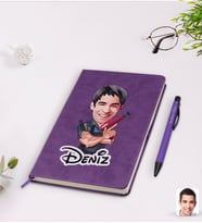 BK Gift Kişiye Özel Erkek Kuaför Karikatürlü Mor Termo Deri Defter Kalem Seti Model 1