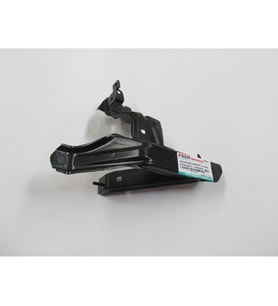 TOYOTA HILUX- PICK UP LN145- D4D 02/05; ÖN ÇAMURLUK İÇ BAĞLANTI BRAKETİ SAĞ (TW) 53705-35070