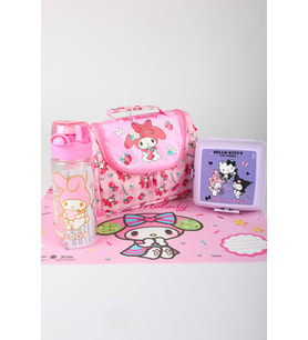 x Dekomus Lisanslı My Melody Sweet Berry Collection Termoslu Beslenme Çantası,Beslenme Kabı,Matara,Beslenme Örtüsü Seti