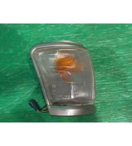 Hilux Ln145 98 01 Sinyal Lambası Sağ Gümüs Grı (Mat) P21W W5W (Duy+Ampul) (Oem No:8151135140)