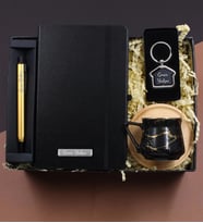 Kişiye Özel Defter & Bambulu Mermer Desen Fincan & Anahtarlık & Tükenmez Kalem Hediye Seti
