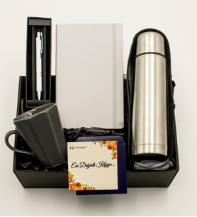 Beyaz Defter & Deri Kılıflı Krom Çelik Termos & Gri Kenarlı Kupa & Beyaz Roller Kalem