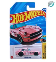 Hot Wheels - Datsun 240Z (1/64) Pembe - Yurt Dışı Uzun Kartonet - 2025 Serisi
