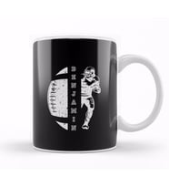 Benjamin Name Cheer School Spirit Sayings Football Football Sister Football Mom Kupa Bardak Porselen