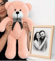 50 cm Peluş Pembe Ayıcık ve Kişiye Özel Karakalem Fotoğraflı Ahşap Çerçeve Hediye Seti