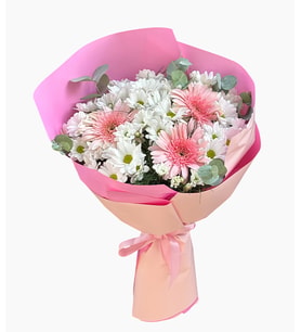 Buket Kağıdında Beyaz Papatya ve Gerbera