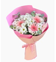 Buket Kağıdında Beyaz Papatya ve Gerbera