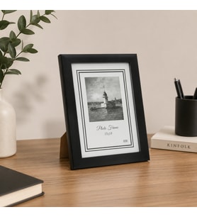 Modern Siyah Fotoğraf Çerçevesi – Minimal Duvar & Masaüstü Dekoratif Çerçeve 13x18