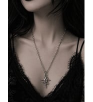 Gotik Yılan Figürlü Pembe Detaylı Metal Kolye Unisex