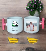 Umurumda Değil Kupa Bardak Fotoğraflı T Pembe Kulplu Arkadaşa Hediye