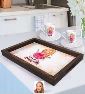 BK Gift Kişiye Özel Kadın Doğum Günü Karikatürlü Doğal Ahşap Tepsi ve 2’li Kahve Fincan Seti-1