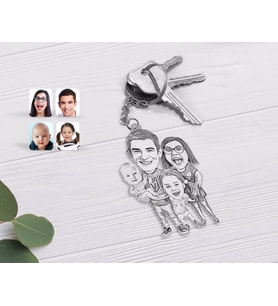 BK Gift Kişiye Özel Karakalem 4'lü Aile Şeffaf Pleksi Anahtarlık-1 (Beyaz)