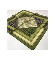 Geometrik Desen Gold Seri Twill Eşarp Eşarp Askısı ile Birlikte 90x90 cm Siyah Y